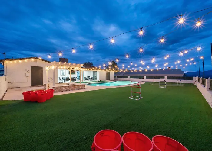 Holiday home 2 Mi To Havasu: Group Oasis W/ Views + Games *