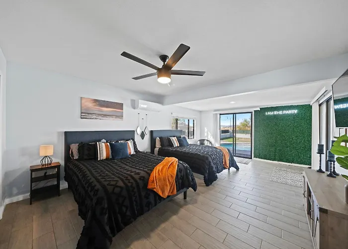 Holiday home 2 Mi To Havasu: Group Oasis W/ Views + Games Lake Havasu City