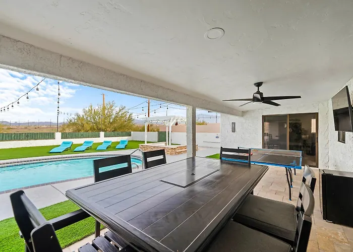 Holiday home 2 Mi To Havasu: Group Oasis W/ Views + Games