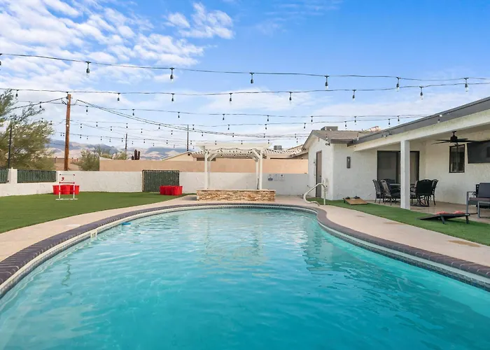 2 Mi To Havasu: Group Oasis W/ Views + Games Holiday home