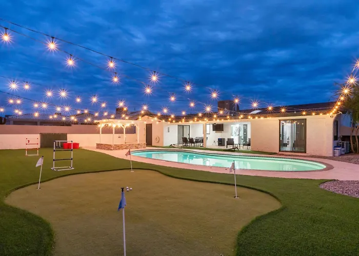 Holiday home 2 Mi To Havasu: Group Oasis W/ Views + Games