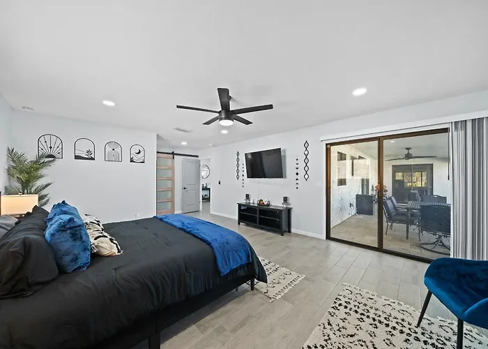 2 Mi To Havasu: Group Oasis W/ Views + Games Holiday home